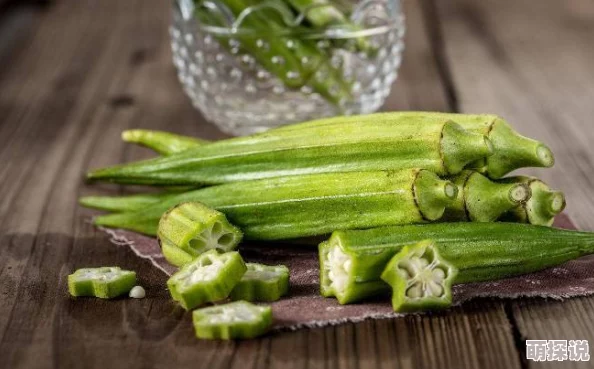 秋葵茄子丝瓜香瓜榴莲大全:全面介绍各种美味蔬果的营养价值、食用方法及其在烹饪中的独特风味 秋葵茄子丝瓜香瓜榴莲大全:全面介绍各种美味蔬果的营养价值、食用方法及其在烹饪中的独特风味