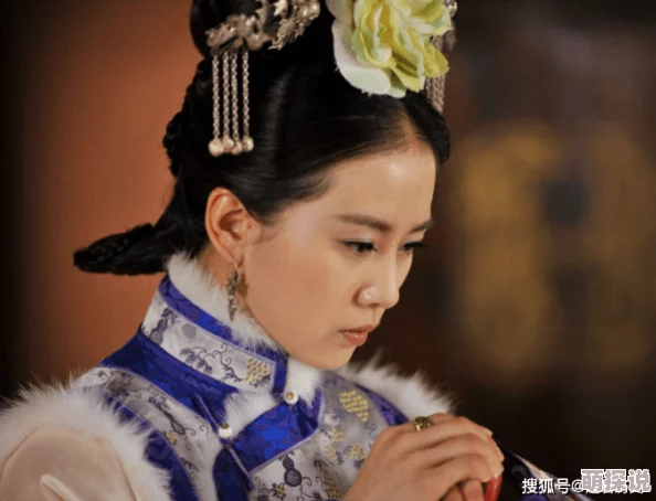 《皓月如雪：王爷的丫鬟王妃》皓月丫鬟是小说中前期身份设定后期成为王妃